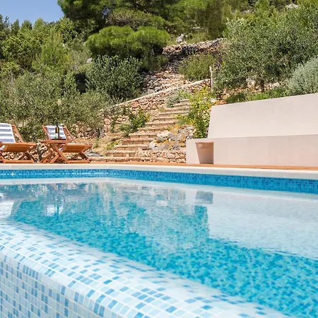 Brac With Pool Villa *