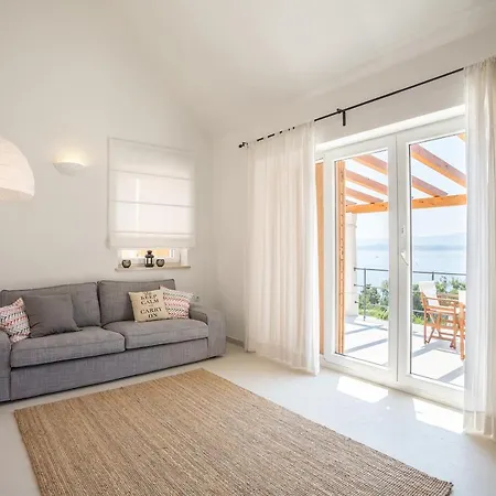 Brac With Pool * Bol