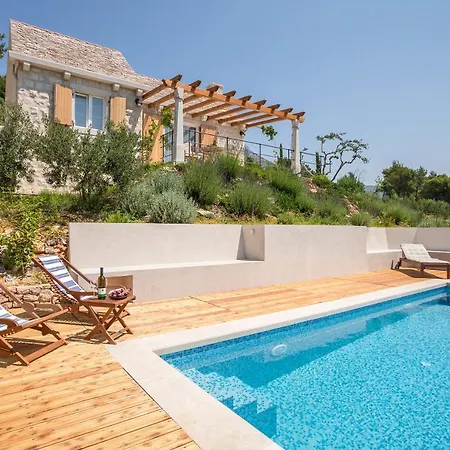 Brac With Pool Villa *